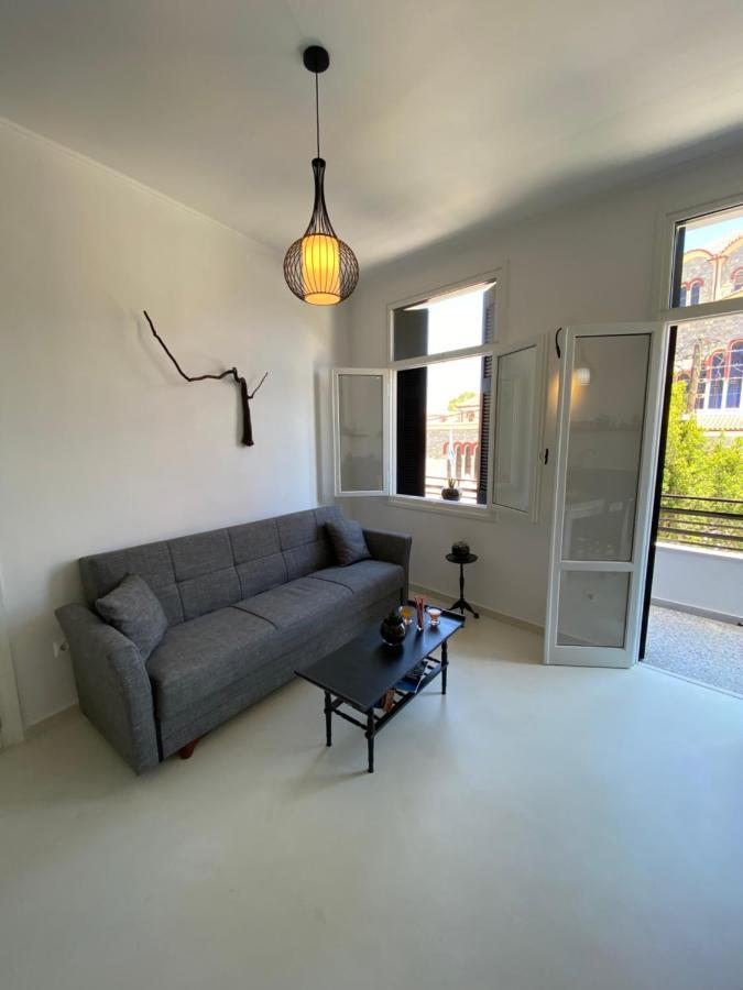 Artelie Apartment Kyparissia Luaran gambar